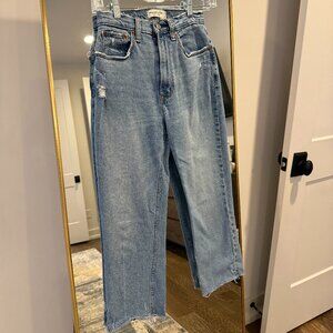 Abercrombie & Fitch Curve Love Ultra High-Rise Ankle Straight Jean